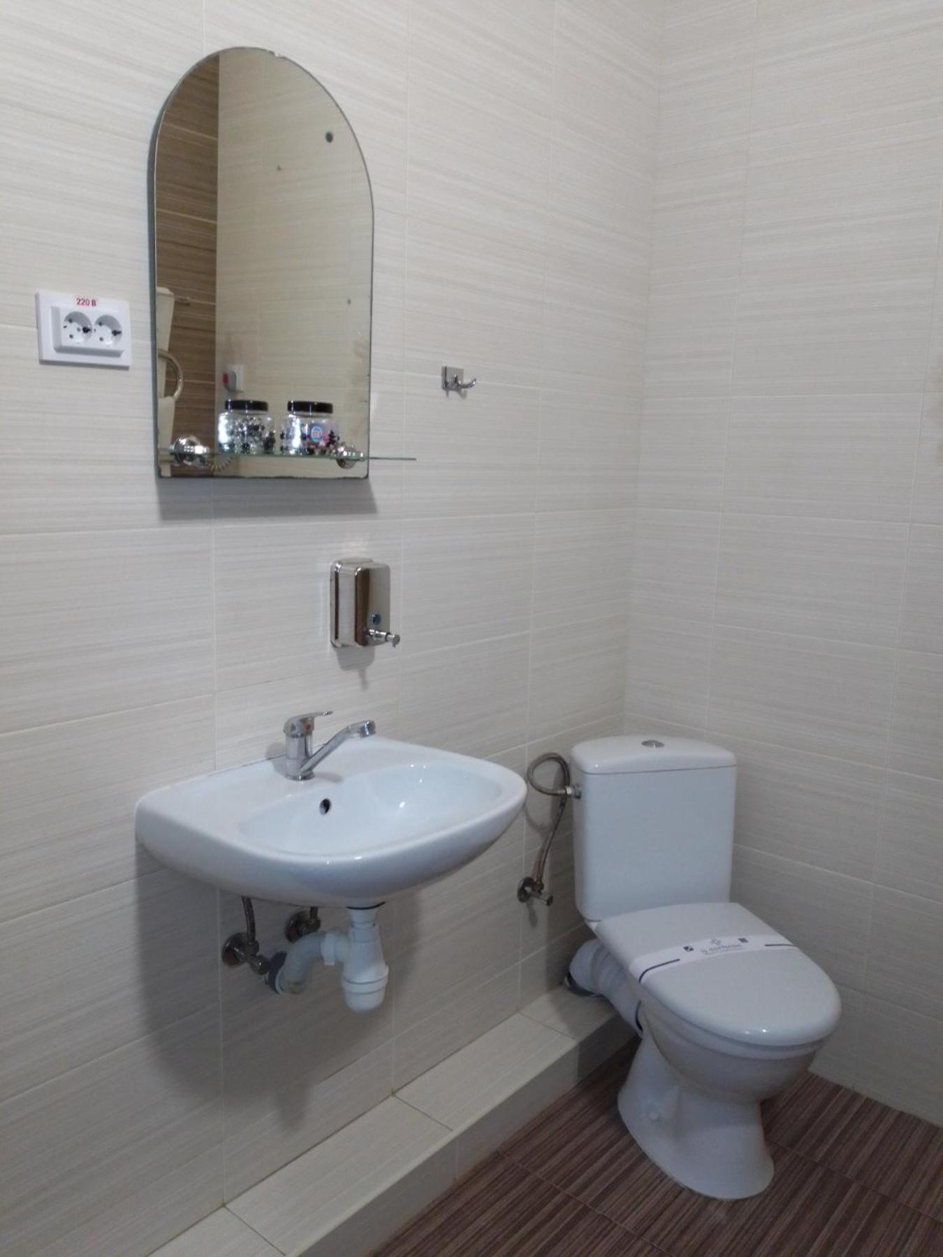 Hostel Iskra Lviv Exterior photo